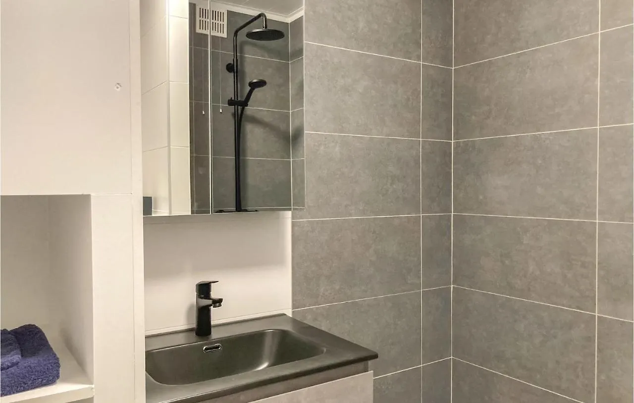 Amazing Apartment In Oostende With Wifi Bélgica