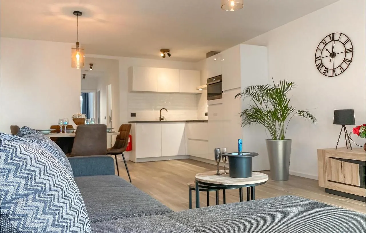 Amazing Apartment In Oostende With Wifi联系方式